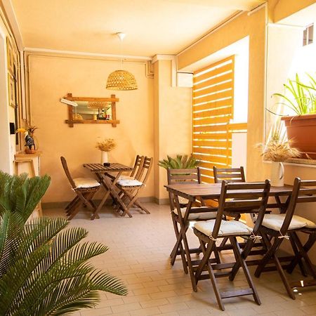 Resilienza Tropical Apartments & Room Porto SantʼElpidio Екстериор снимка
