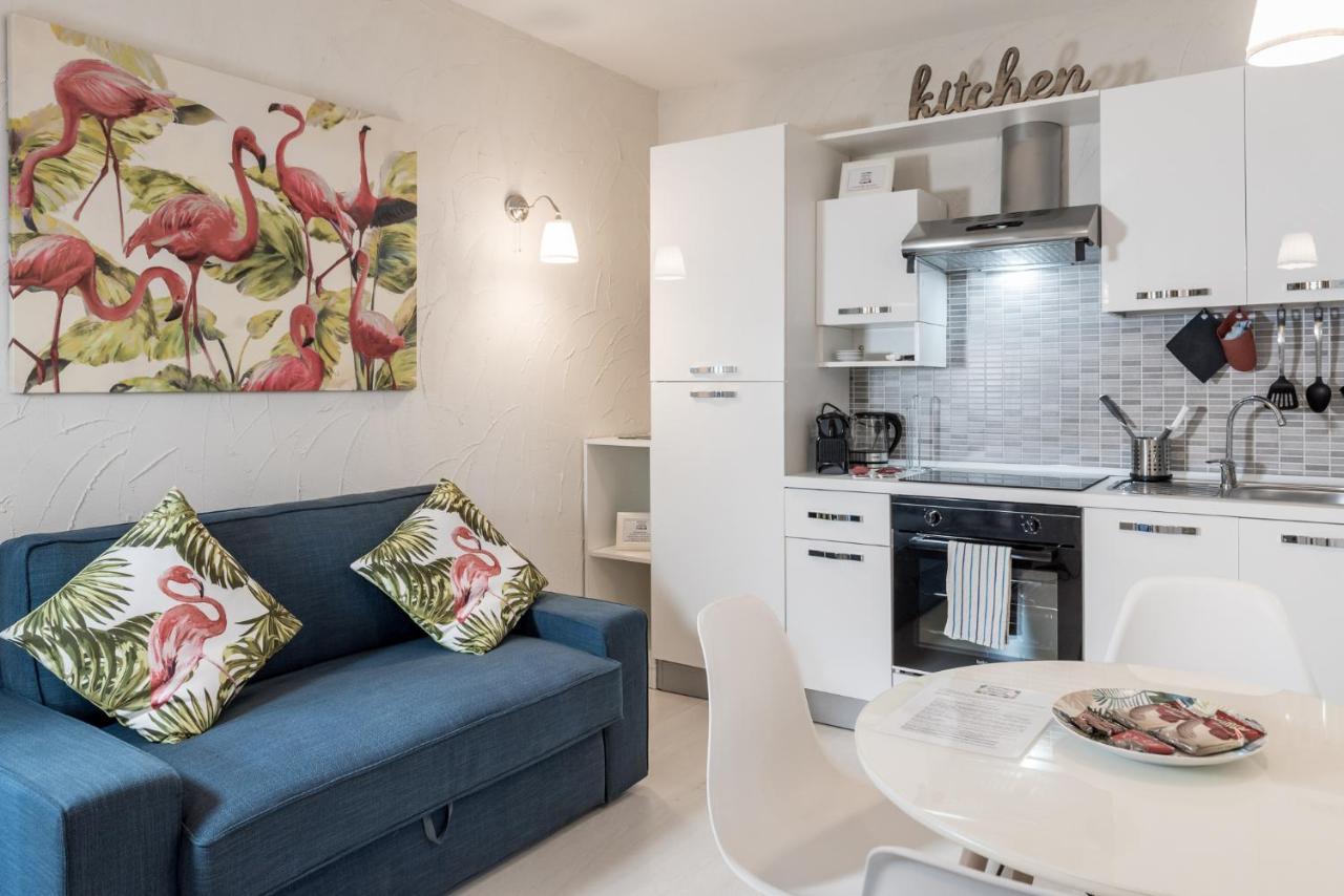 Resilienza Tropical Apartments & Room Porto SantʼElpidio Екстериор снимка