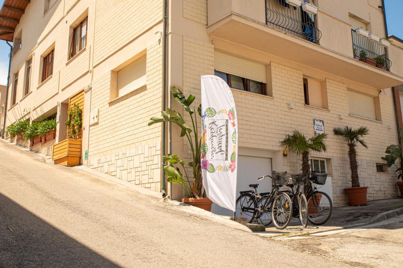 Resilienza Tropical Apartments & Room Porto SantʼElpidio Екстериор снимка