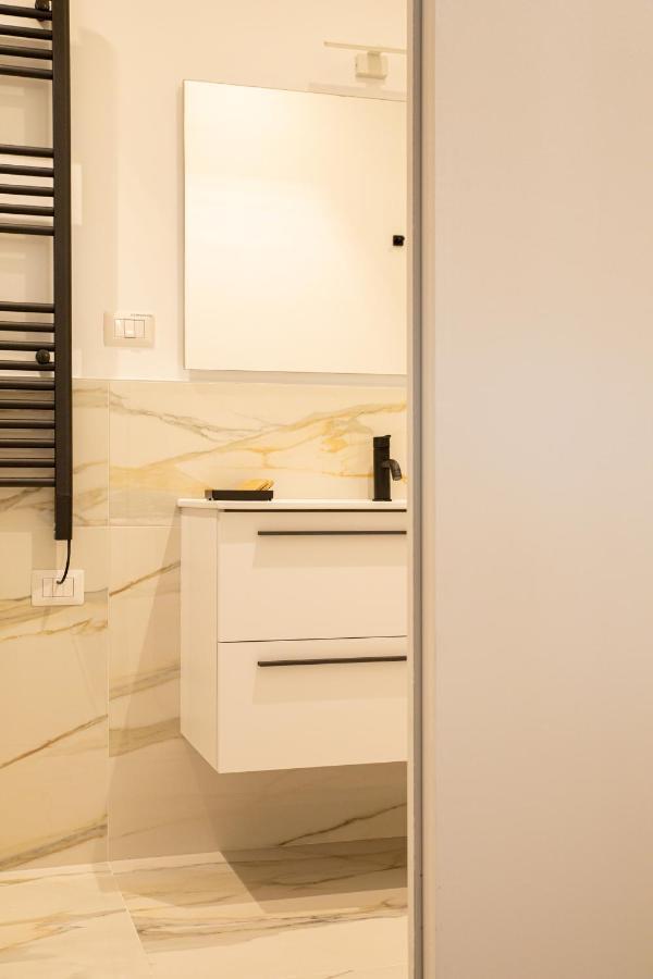 Resilienza Tropical Apartments & Room Porto SantʼElpidio Екстериор снимка